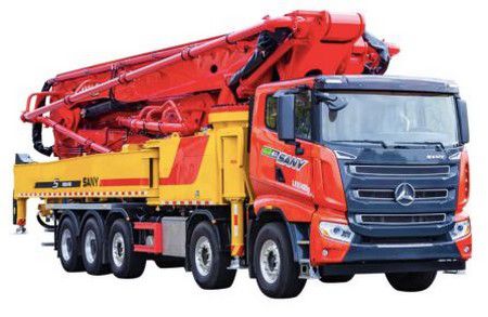 في خلاطة الخرسانة المركزية المثبتة على شاحنة