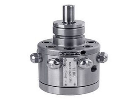 مضخة مكبسية نصف قطرية