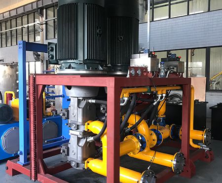 معالجة خردة الصلب: نظام هيدروليكي لماكينة ضغط والسحق