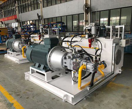 صناعة مواد البناء: نظام مكبس الحجر الصناعي الهيدروليكي