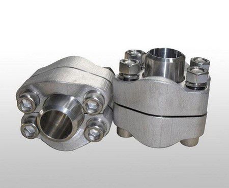 فلنجة توصيل الأنابيب في النظام الهيدروليكي