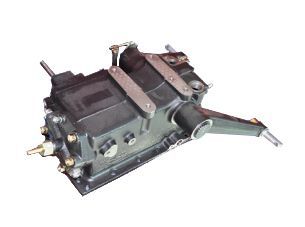 وحدة الرفع الهيدروليكي في الجرار