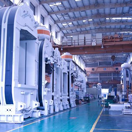 في معدات البناء والسيراميك